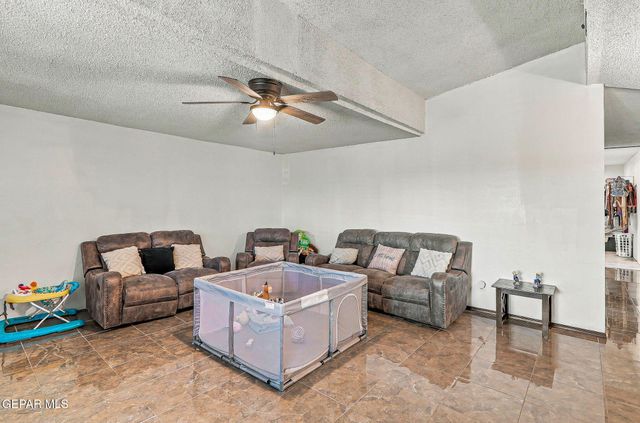 10971 Donna Marie Drive, Socorro, TX 79927