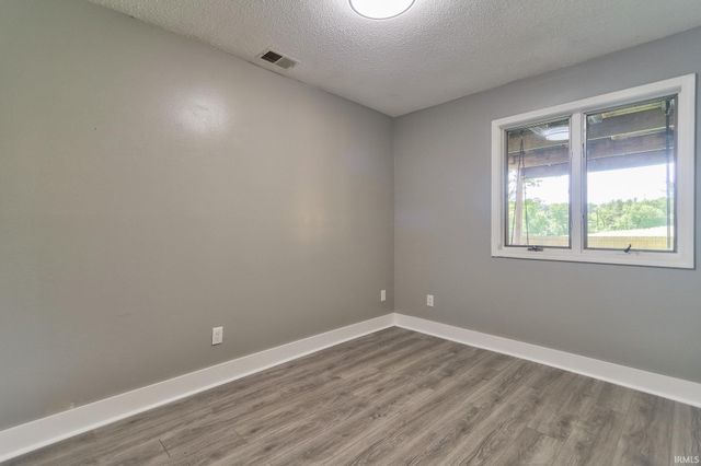 1865 Dunlap Drive, Princeton, IN 47670