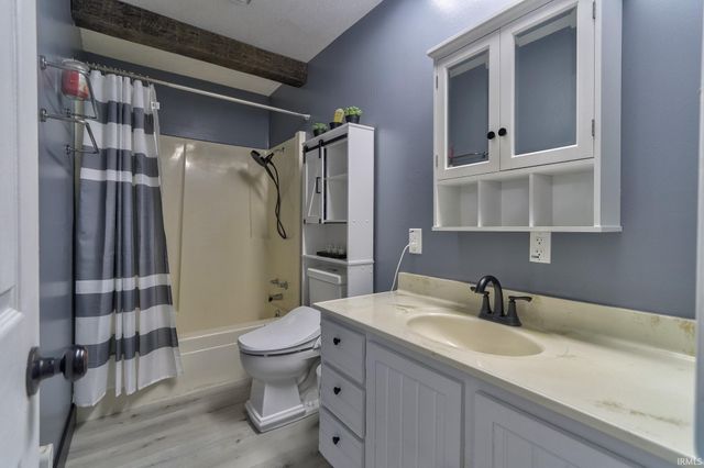 1865 Dunlap Drive, Princeton, IN 47670