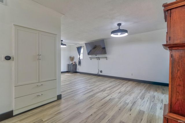 1865 Dunlap Drive, Princeton, IN 47670