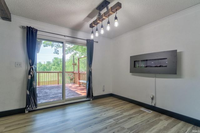 1865 Dunlap Drive, Princeton, IN 47670