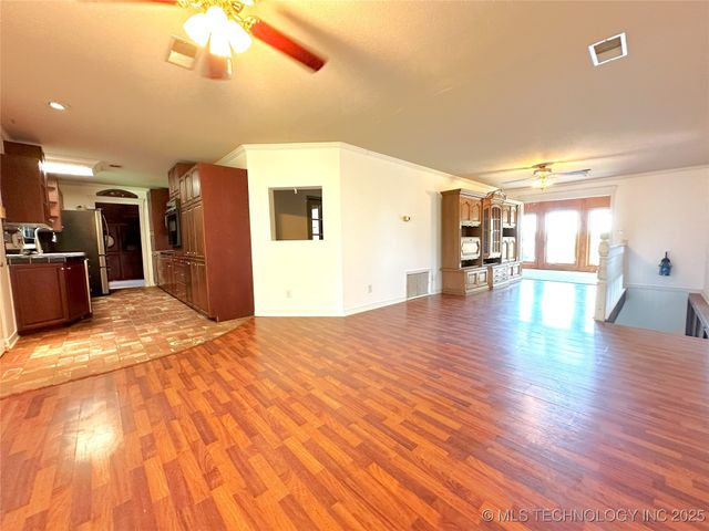 5381 Hilltop, Mcalester, OK 74501