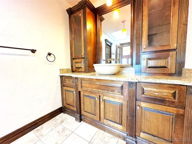 5381 Hilltop, Mcalester, OK 74501