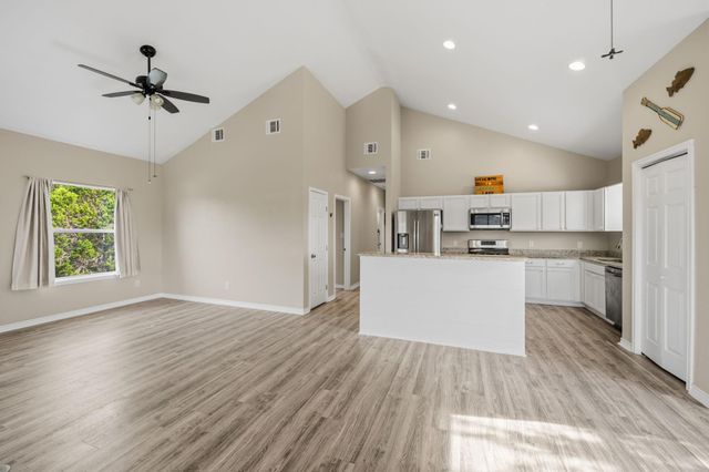 2325 Colleen Drive, Canyon Lake, TX 78133