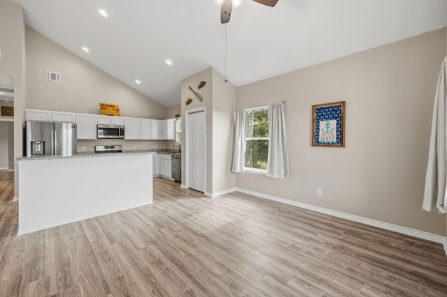 2325 Colleen Drive, Canyon Lake, TX 78133