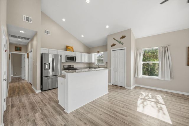 2325 Colleen Drive, Canyon Lake, TX 78133