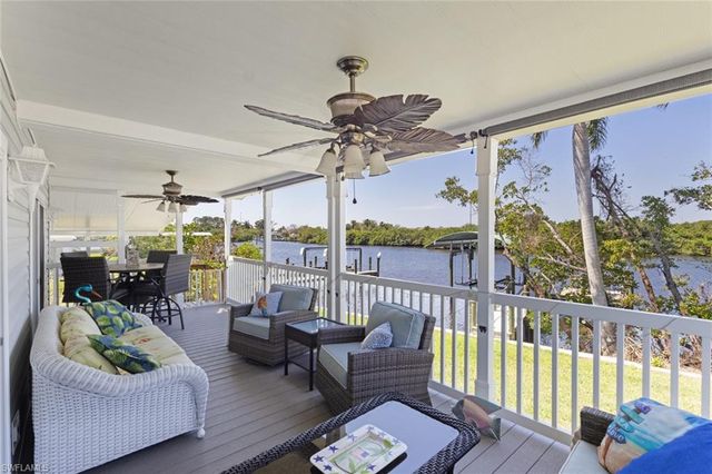 209 Sun CIR, Fort Myers, FL 33905