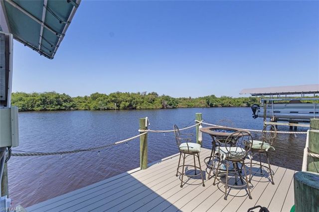 209 Sun CIR, Fort Myers, FL 33905