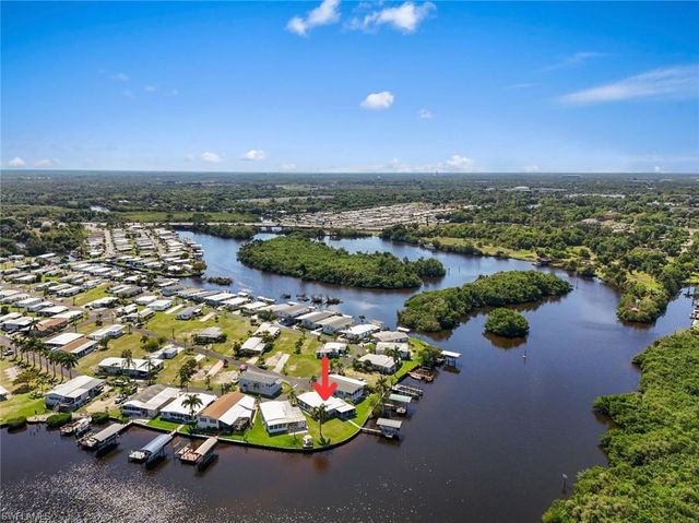 209 Sun CIR, Fort Myers, FL 33905