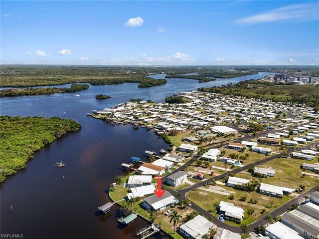 209 Sun CIR, Fort Myers, FL 33905