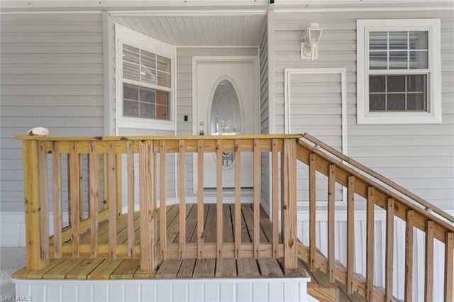 209 Sun CIR, Fort Myers, FL 33905