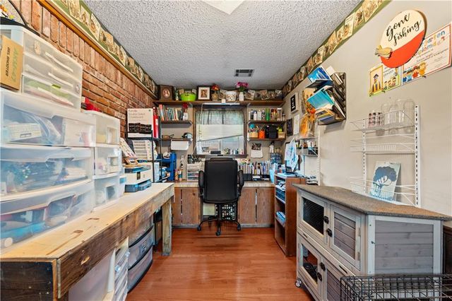 2508 W 8th Street, Coffeyville, KS 67337