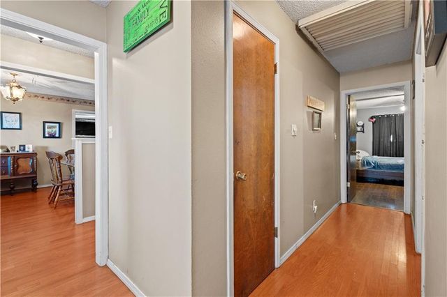 2508 W 8th Street, Coffeyville, KS 67337