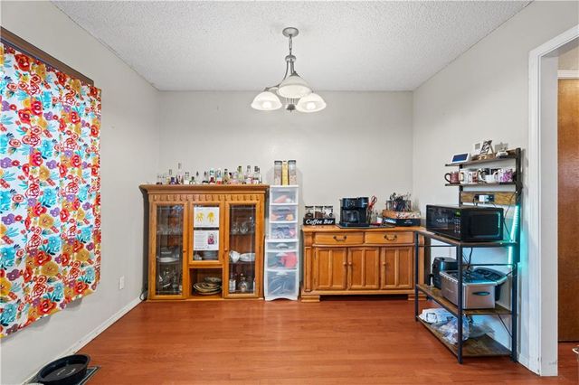 2508 W 8th Street, Coffeyville, KS 67337