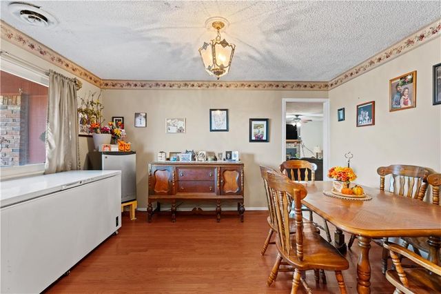 2508 W 8th Street, Coffeyville, KS 67337