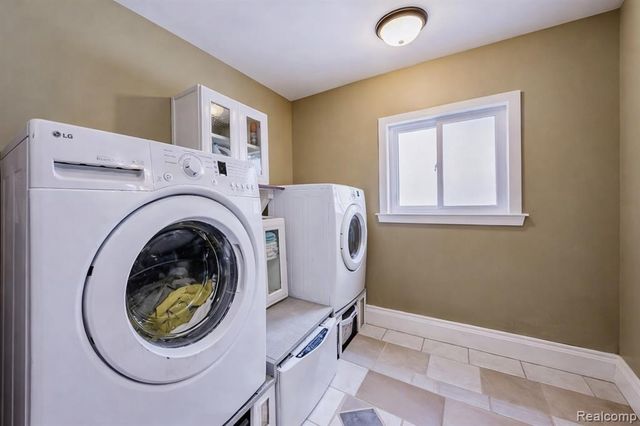 2465 Liter Road, Lake Orion, MI 48359