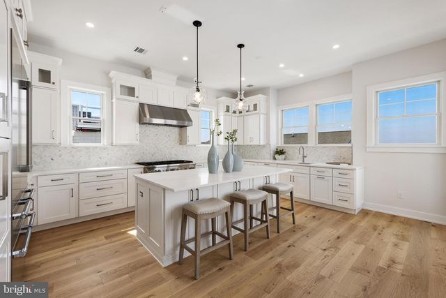 132 W JEANETTE, Long Beach Township, NJ 08008
