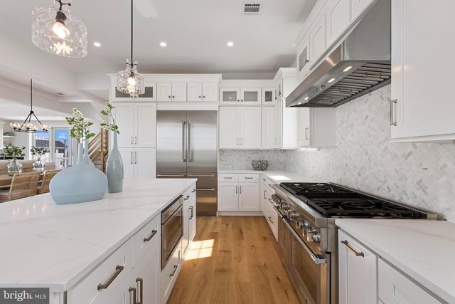 132 W JEANETTE, Long Beach Township, NJ 08008
