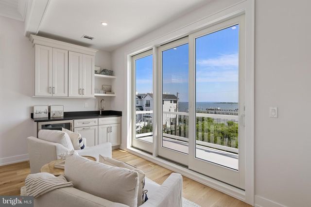 132 W JEANETTE, Long Beach Township, NJ 08008