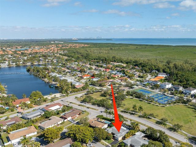 20565 SW 80th Pl, Cutler Bay, FL 33189