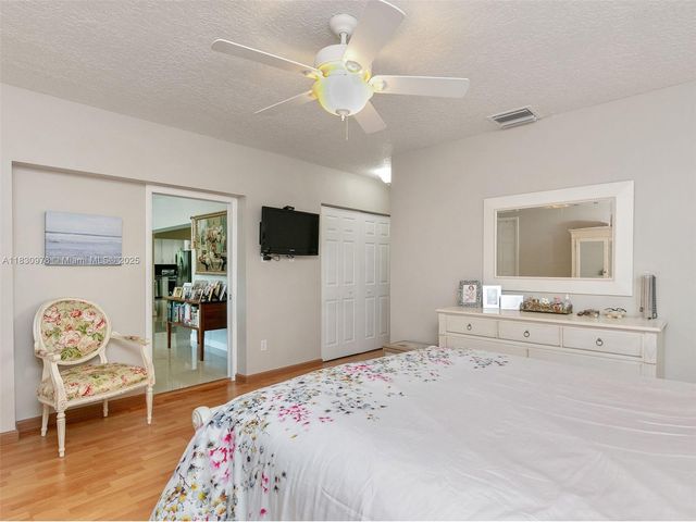 20565 SW 80th Pl, Cutler Bay, FL 33189