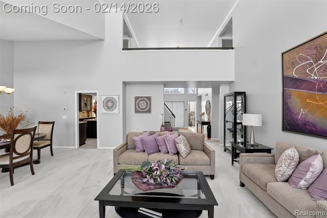 7328 Simsbury Drive, West Bloomfield, MI 48322