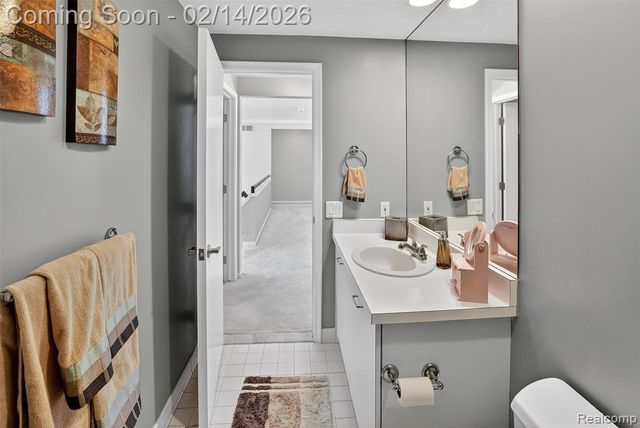 7328 Simsbury Drive, West Bloomfield, MI 48322