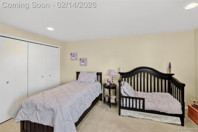 7328 Simsbury Drive, West Bloomfield, MI 48322