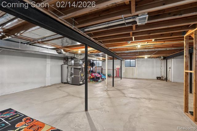 7328 Simsbury Drive, West Bloomfield, MI 48322