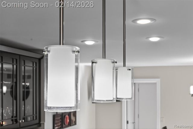 7328 Simsbury Drive, West Bloomfield, MI 48322