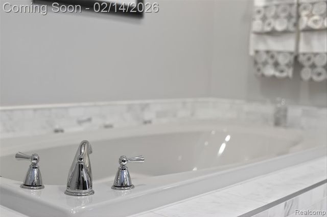 7328 Simsbury Drive, West Bloomfield, MI 48322