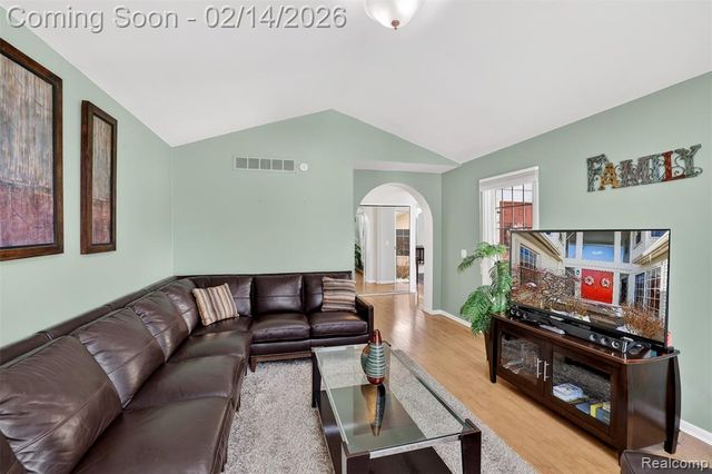 7328 Simsbury Drive, West Bloomfield, MI 48322