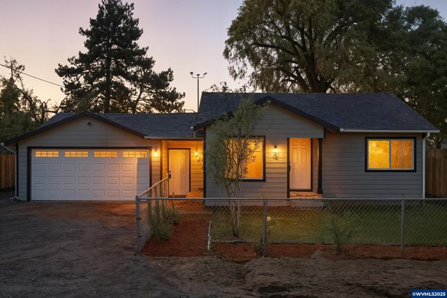 4220 Hudson Ave NE Av NE, Salem, OR 97301