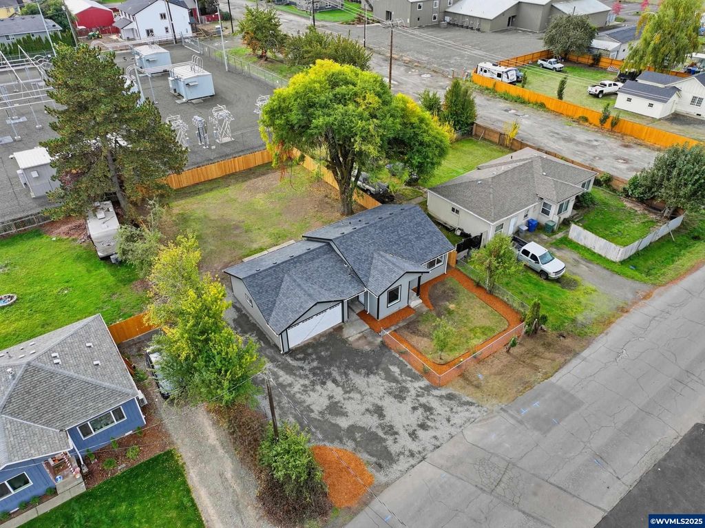 4220 Hudson Ave NE Av NE, Salem, OR 97301