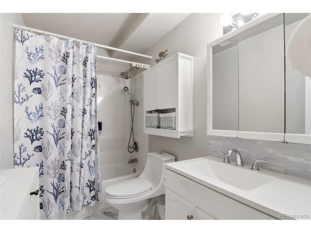 1483 S Ulster St, Denver, CO 80231
