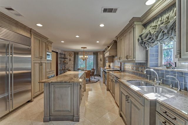 6106 Larkmount Drive, Spring, TX 77389