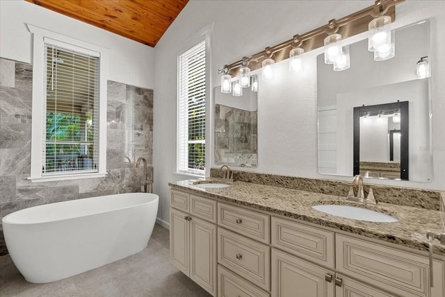 1165 VEREDA VERDE, Sarasota, FL 34232