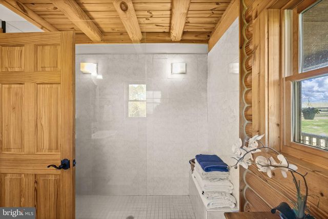 212 KELLOGG MILL RD, Fredericksburg, VA 22406