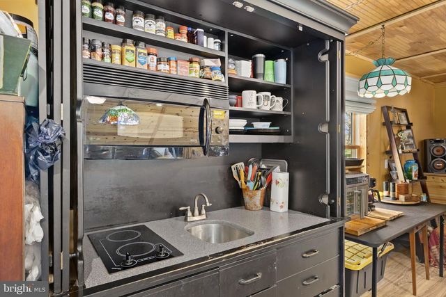 212 KELLOGG MILL RD, Fredericksburg, VA 22406