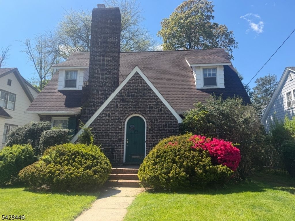 904 Ridgewood Rd, Millburn Twp., NJ 07041