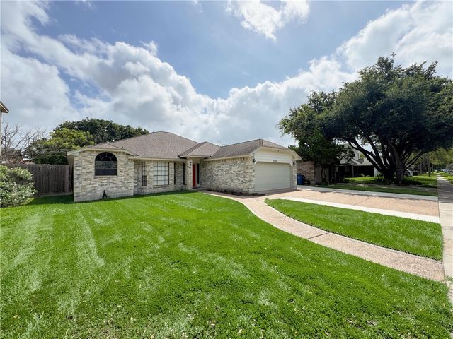 4438 Silver Hollow Dr, Corpus Christi, TX 78413