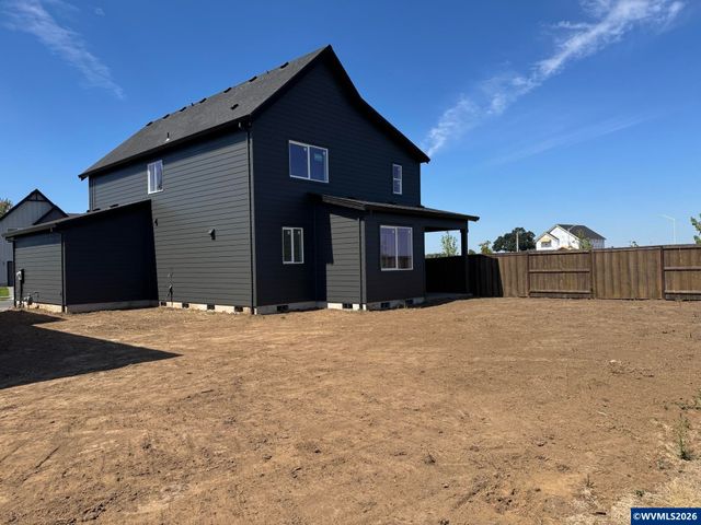 795 Magnolia Av, Woodburn, OR 97071