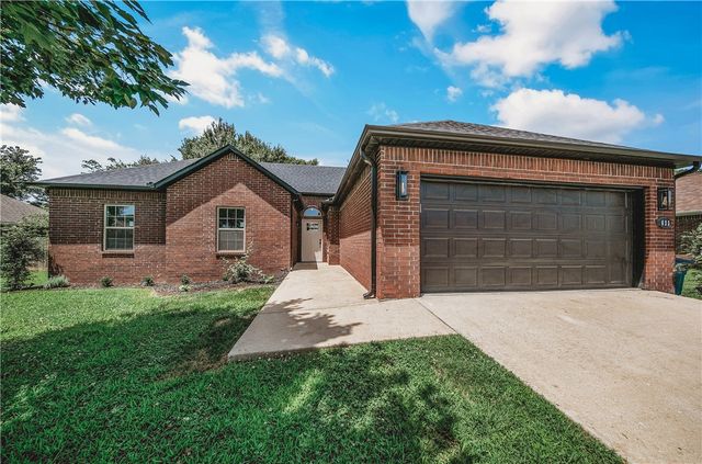 625 Lynn Drive, Pea Ridge, AR 72751