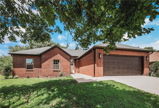 625 Lynn Drive, Pea Ridge, AR 72751