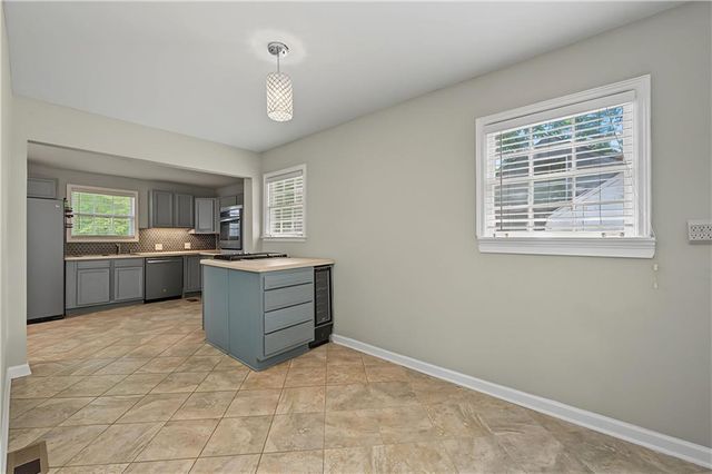 2327 Ben Hill Road, East Point, GA 30344