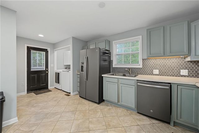 2327 Ben Hill Road, East Point, GA 30344