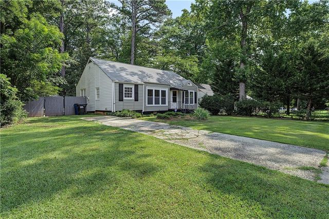 2327 Ben Hill Road, East Point, GA 30344