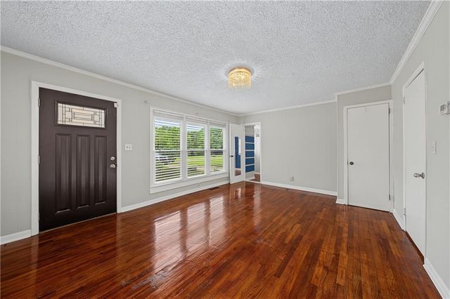 2327 Ben Hill Road, East Point, GA 30344