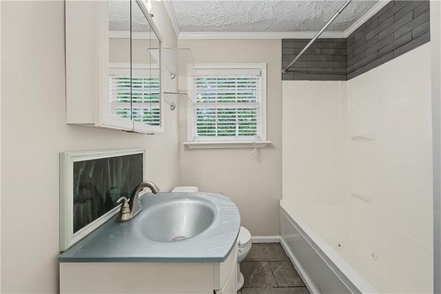 2327 Ben Hill Road, East Point, GA 30344