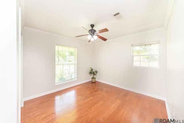 1947 Southland Ct, Baton Rouge, LA 70810